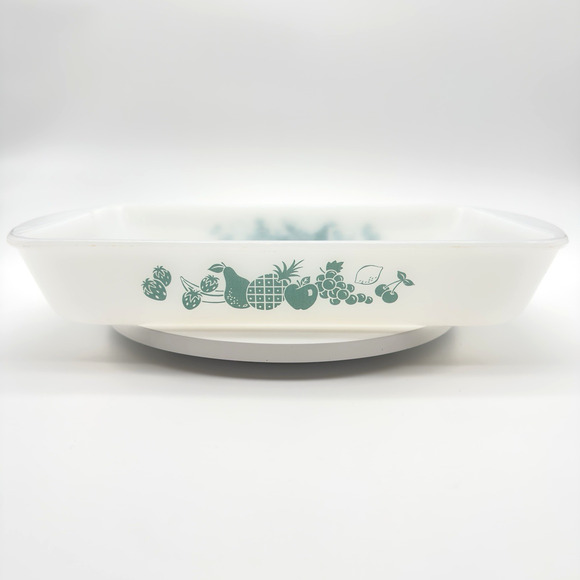 Glasbake Baking Casserole Dish Retro Blue Fruit Milk Glass 2.5 Qt 8"x12.5" - Picture 1 of 12